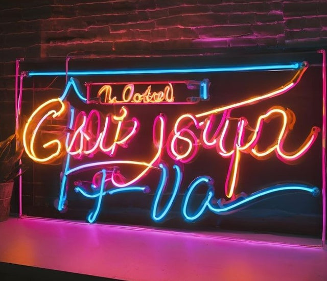 Neon Sign Tutorial DIY Neon Sign Tutorial: How to Make Your Own Custom Signs – Best Buy ...