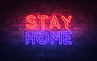 Learn How to Decorate Living Room Walls with Neon Signs